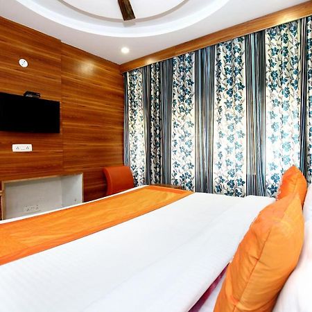 Oyo 8622 Hotel Grand Inn Chandīgarh Dış mekan fotoğraf